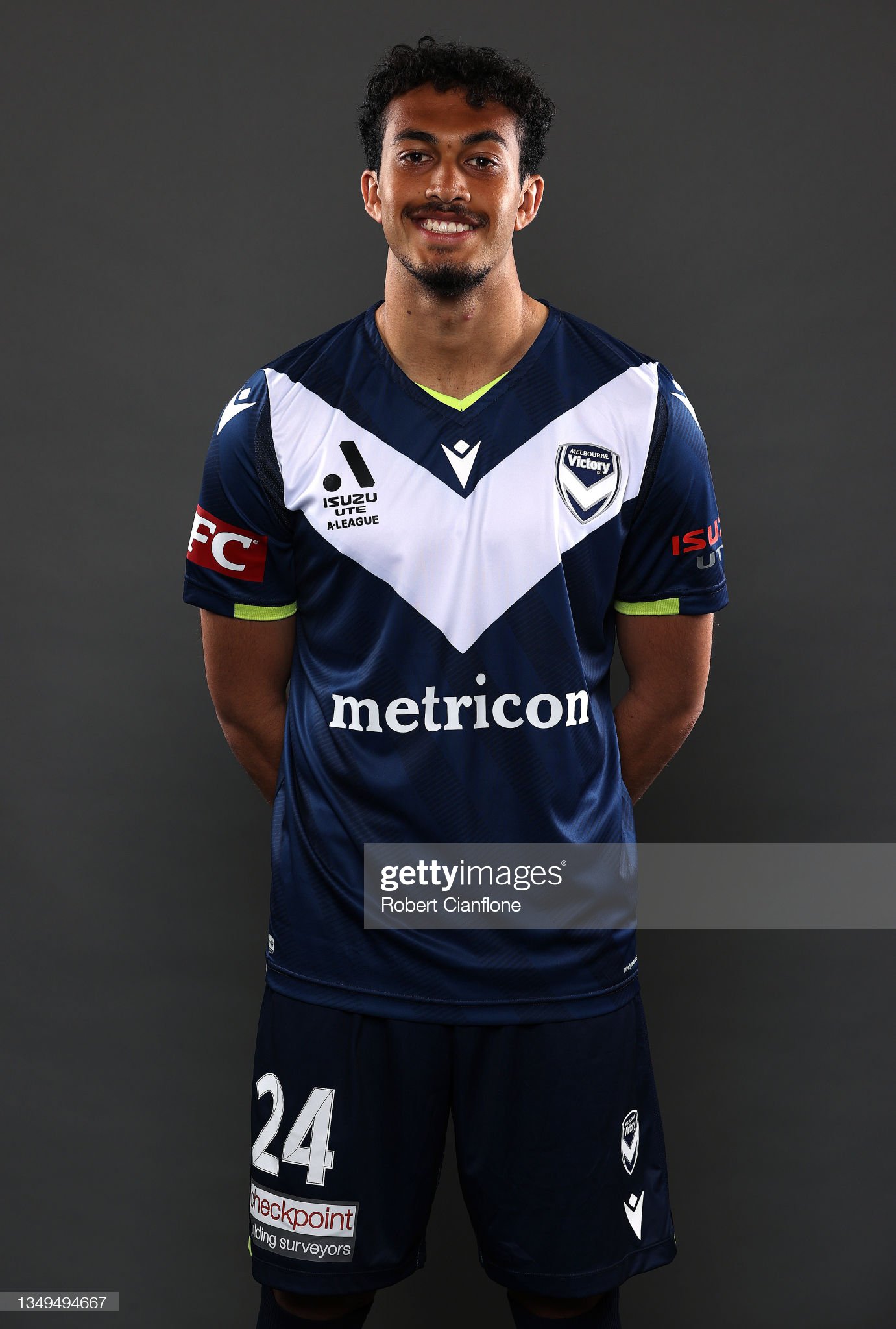 Melbourne Victory on X: Congratulations to Nishan Velupillay on making his  #ALeague debut in Sydney last night 